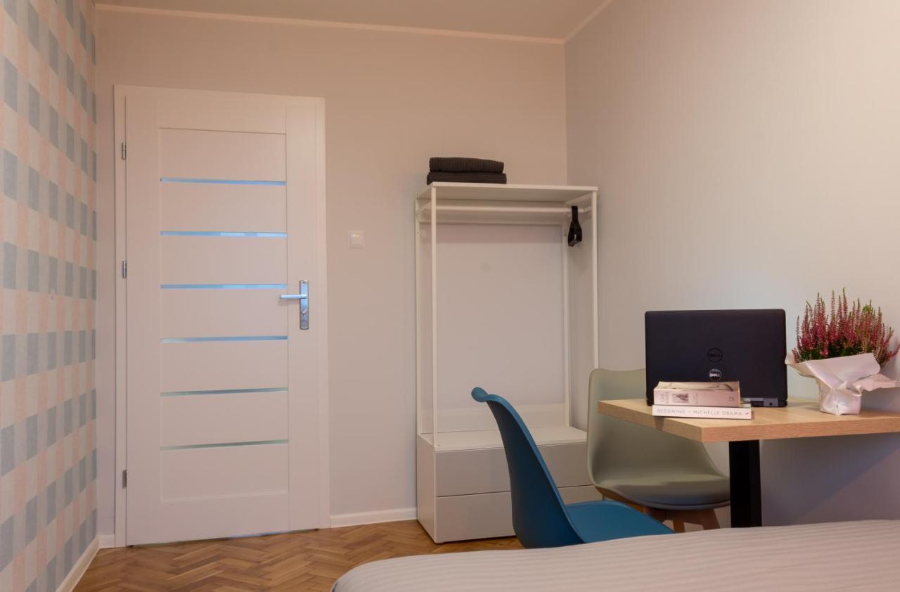 Initium Rooms - Pokoje Na Wynajem - Obroncow Wybrzeza 4D Gdańsk Kültér fotó